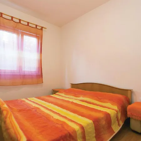 1 Bedroom Awesome In * Valbandon